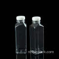 Transparante plastic drankfles met plastic drankje met dop